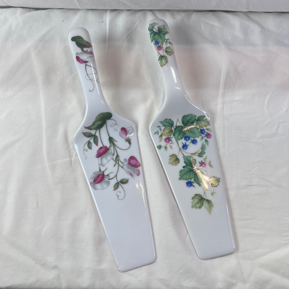 Andrea by Sadek Porcelain Cake Pie Server Set 2 Floral Berry Sweet Pea Japan